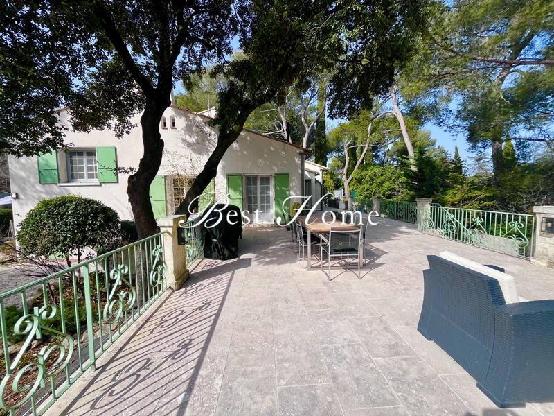 Maison - 170 m² - 6 pièces