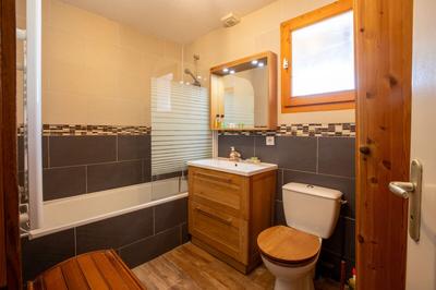 Appartement - 97 m² - 6 pièces