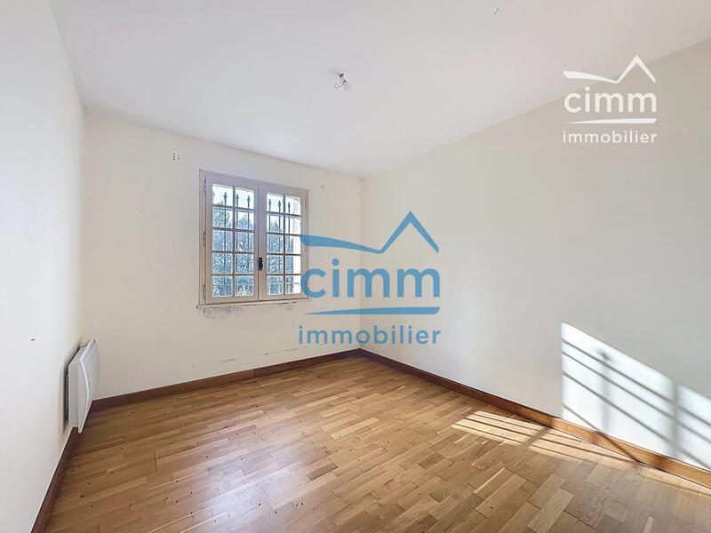 Maison - 180 m² - 5 pièces