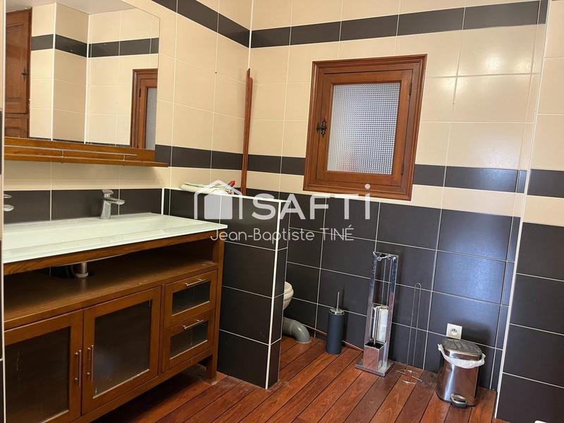 Maison - 303 m² - 7 pièces