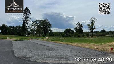 Terrain constructible - 678 m²