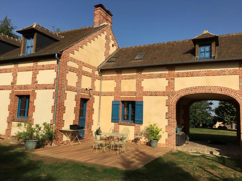 Maison - 845 m² - 12 pièces