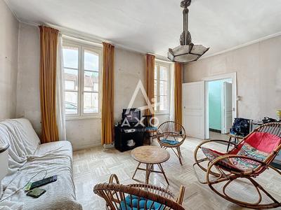 Maison de village - 100 m² - 5 pièces