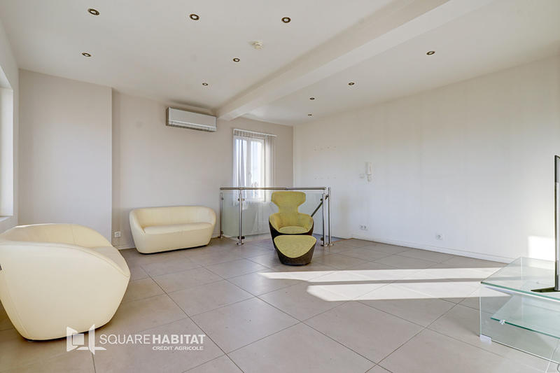 Appartement - 83 m² - 4 pièces