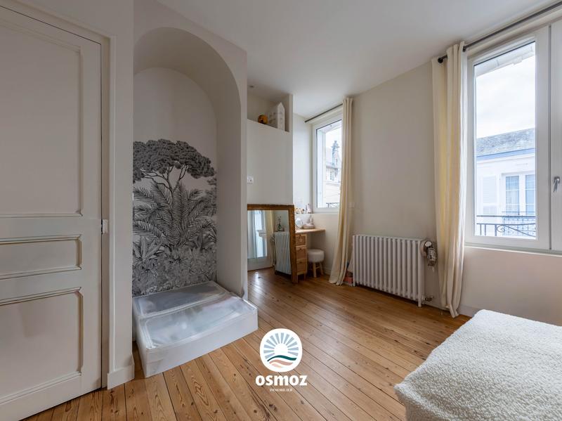 Maison traditionnelle - 99 m² - 4 pièces