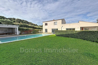 Maison - 165 m² - 7 pièces