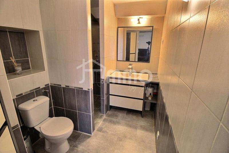 Maison de ville - 87 m² - 4 pièces