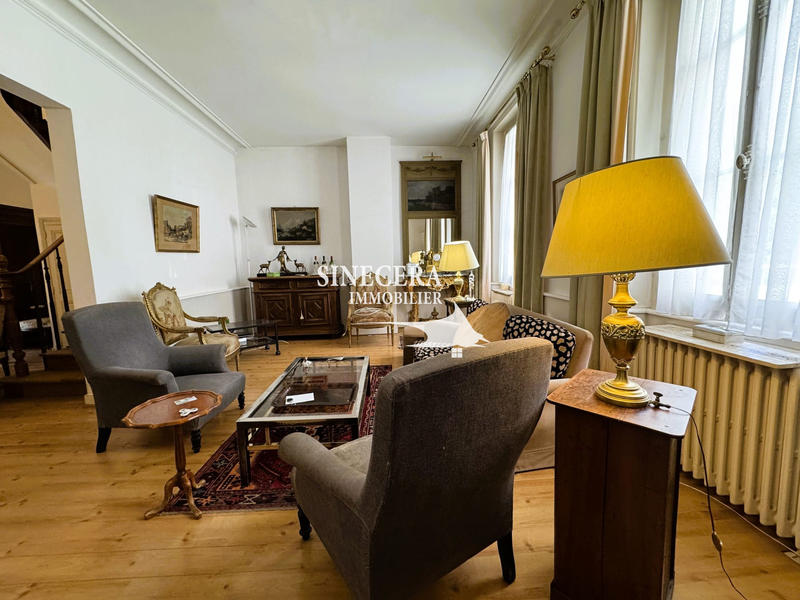 Maison - 163 m² - 7 pièces