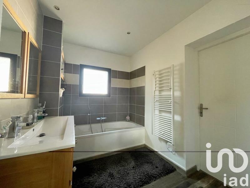 Maison - 190 m² - 6 pièces