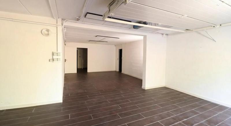 Maison - 307 m² - 10 pièces