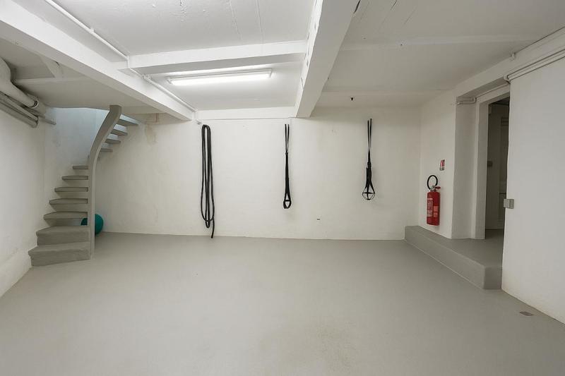 Bureau - 356 m² - 20 pièces