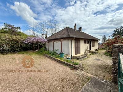 Maison - 92 m² - 5 pièces