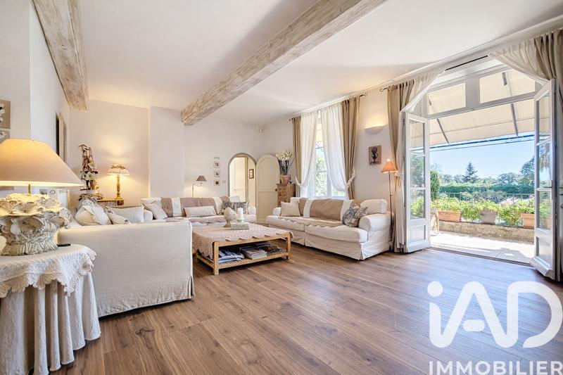 Maison - 350 m² - 12 pièces