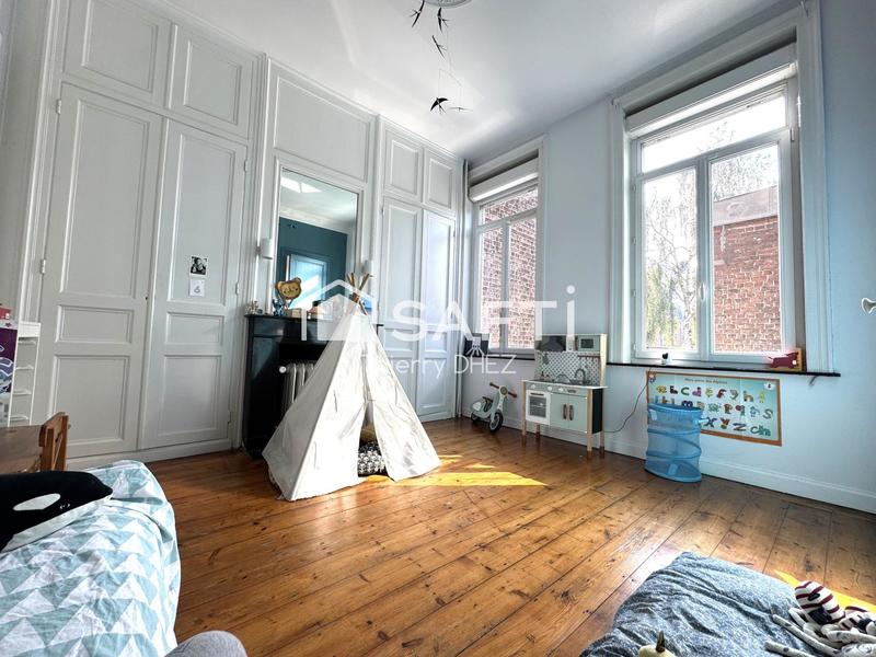 Maison de maîtres - 198 m² - 8 pièces