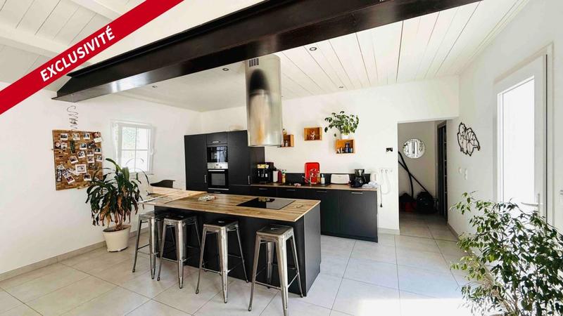 Maison traditionnelle - 123 m² - 4 pièces