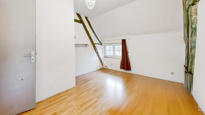 Maison - 139 m² - 6 pièces