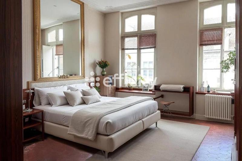 Appartement ancien - 100 m² - 5 pièces