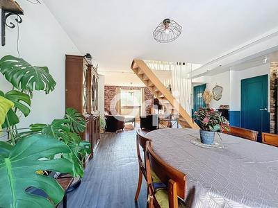 Maison - 120 m² - 4 pièces