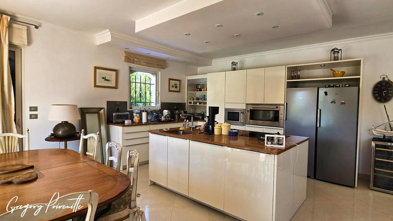 Villa - 147 m² - 4 pièces