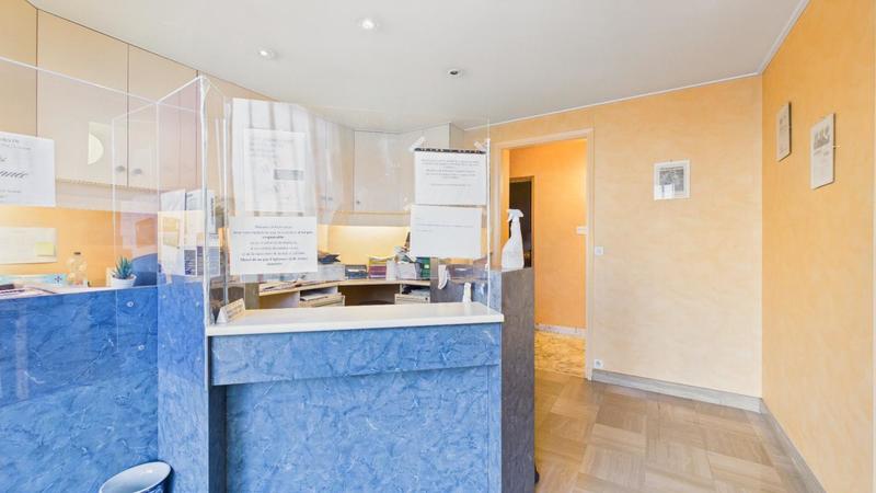 Local d'activité / Entrepôt - 105 m² - 7 pièces