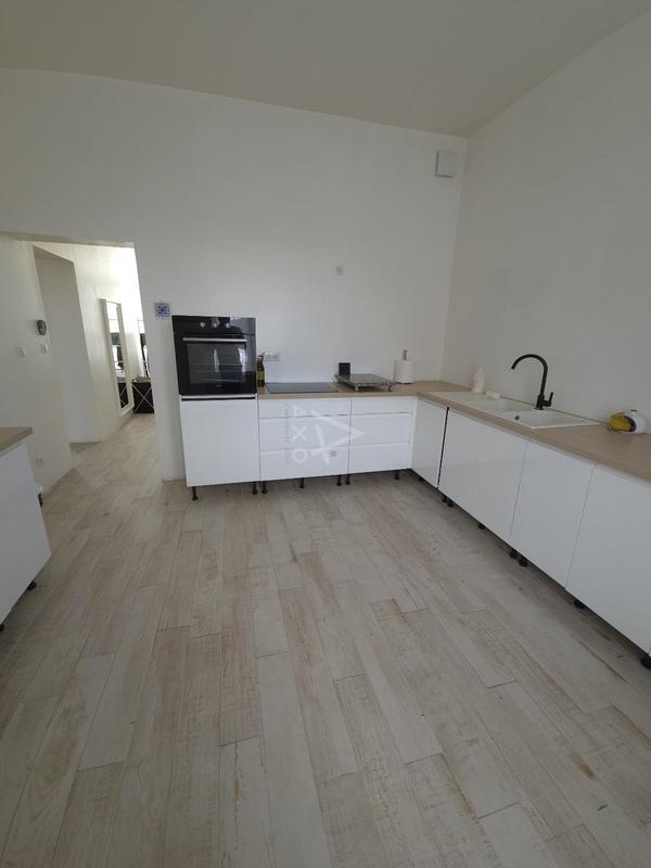 Maison - 145 m² - 6 pièces