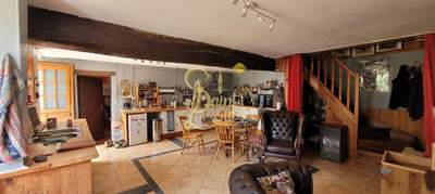 Maison - 200 m² - 8 pièces