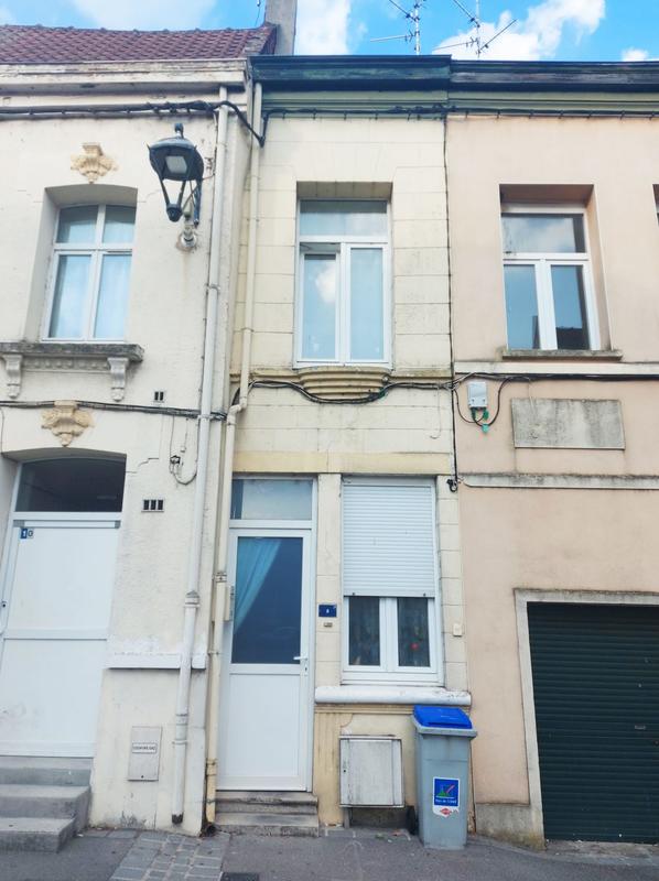 Maison traditionnelle - 145 m² - 9 pièces