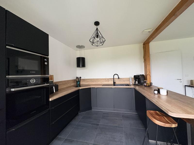 Maison - 101 m² - 5 pièces