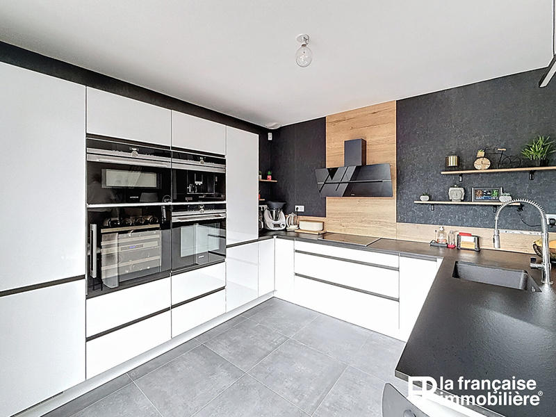 Maison - 113 m² - 6 pièces