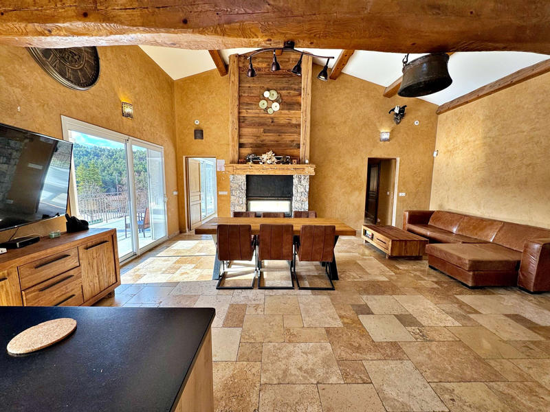 Villa - 173 m² - 6 pièces