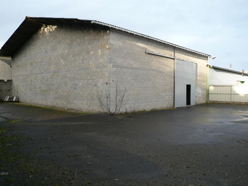 Local commercial - 740 m² - 8 pièces
