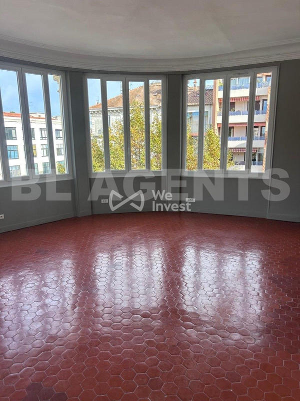 Appartement - 82 m² - 3 pièces