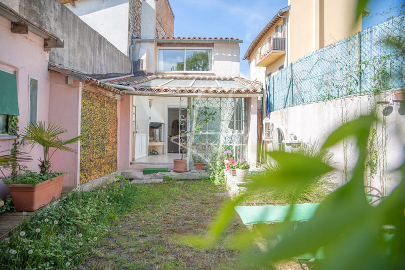 Maison traditionnelle - 137 m² - 6 pièces