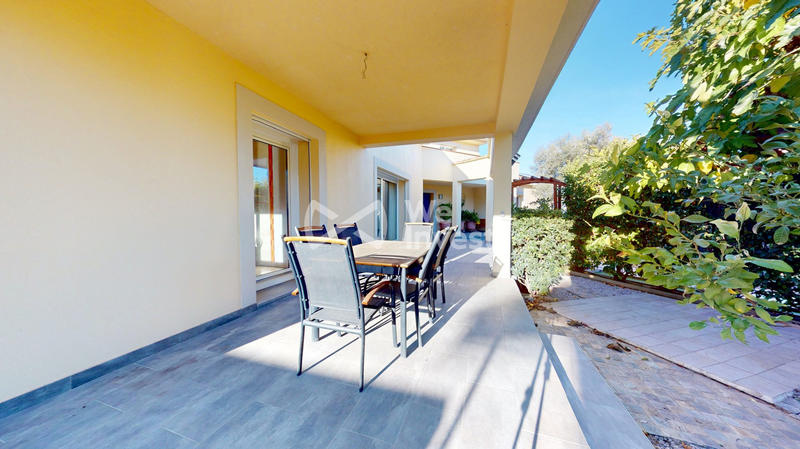 Maison - 234 m² - 7 pièces