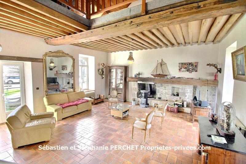 Maison - 203 m² - 8 pièces