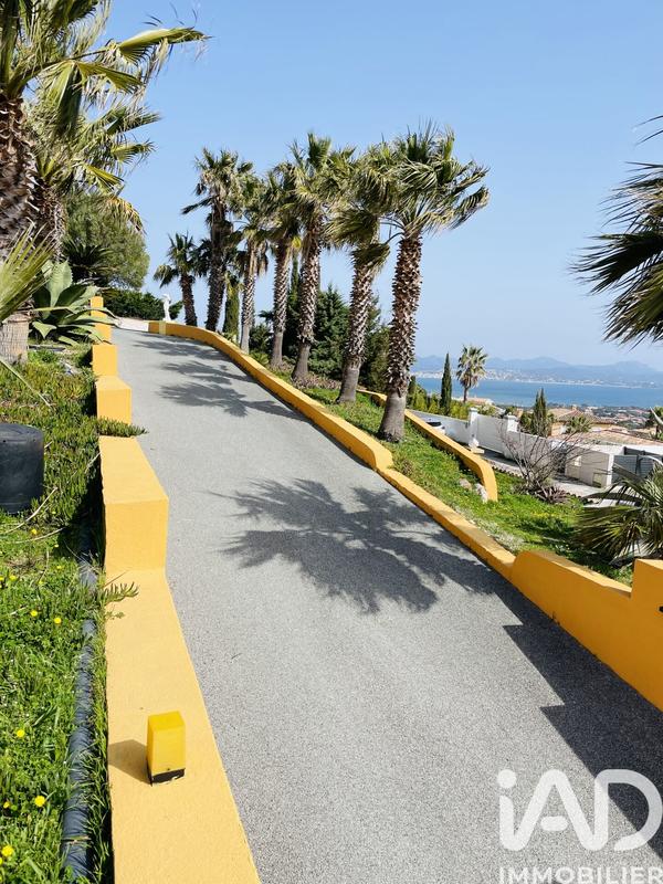 Maison - 732 m² - 20 pièces