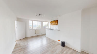 Appartement - 65 m² - 4 pièces