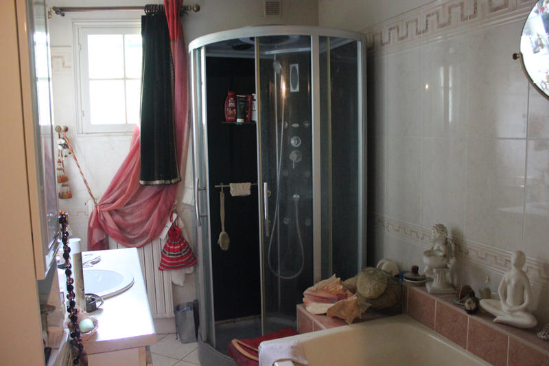 Maison - 204 m² - 5 pièces