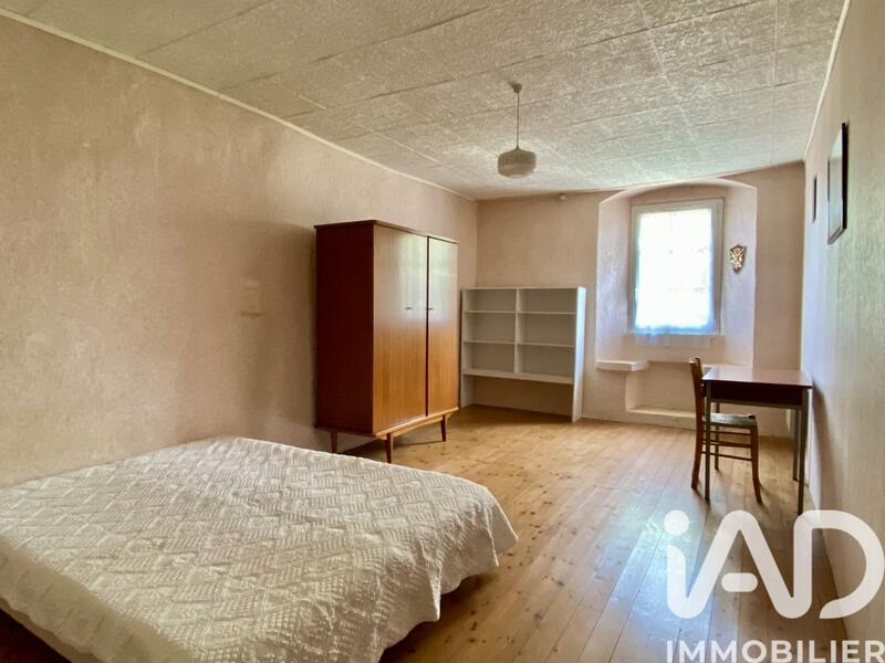 Maison - 346 m² - 8 pièces