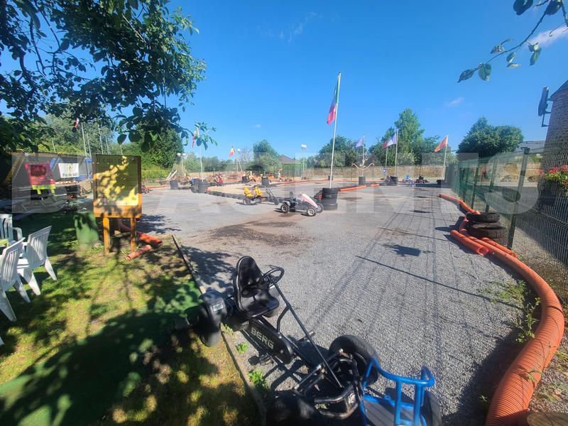 Local d'activités - 626 m² - 3 pièces