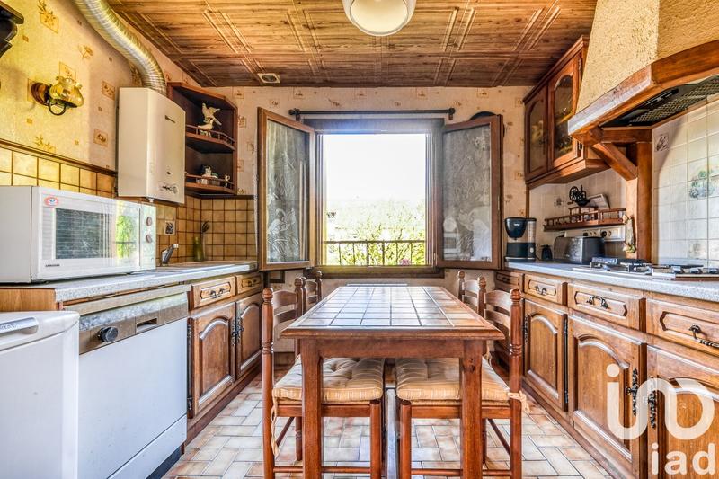 Maison - 94 m² - 5 pièces