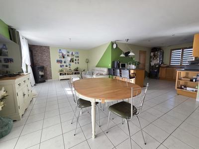 Pavillon - 140 m² - 8 pièces