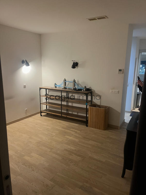 Appartement - 68 m² - 2 pièces