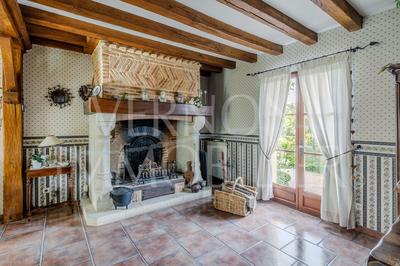 Maison - 168 m² - 6 pièces