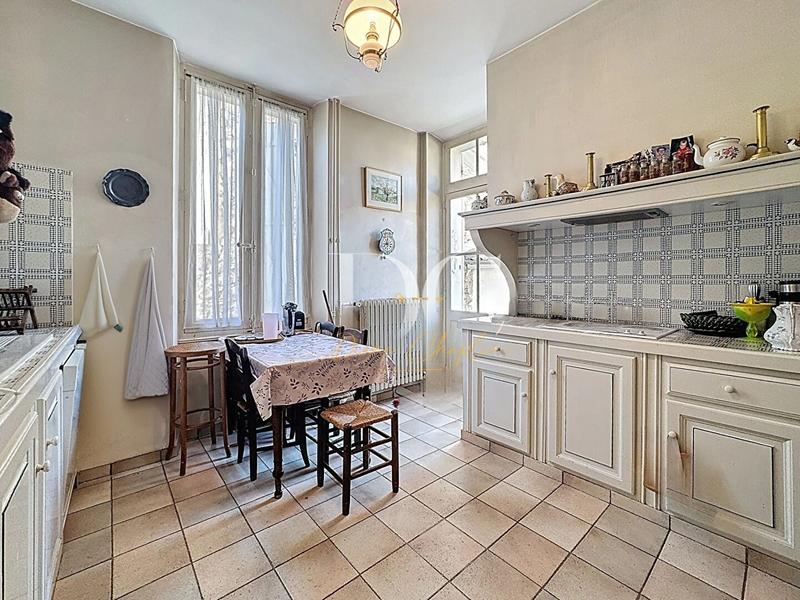 Maison - 180 m² - 6 pièces