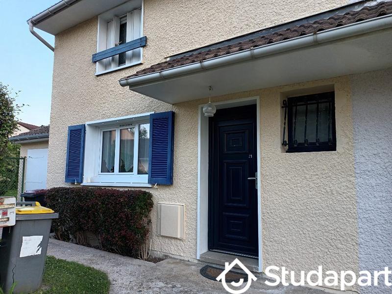 Chambre - 9 m² - 1 pièce