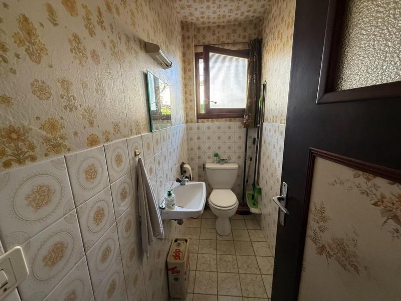 Maison - 158 m² - 12 pièces