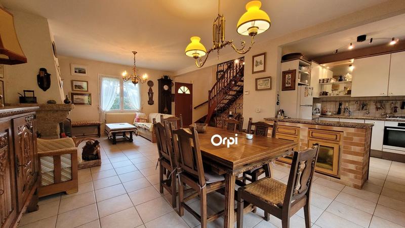 Maison - 135 m² - 5 pièces