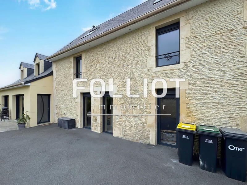 Maison - 220 m² - 6 pièces