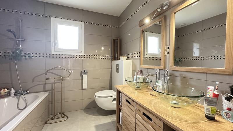 Villa - 114 m² - 4 pièces